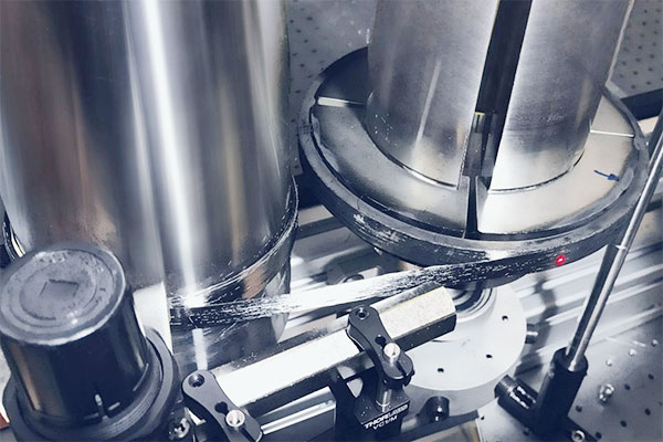 Fraunhofer EMI開發(fā)了局部熱解方法，以收回連續(xù)的碳纖維